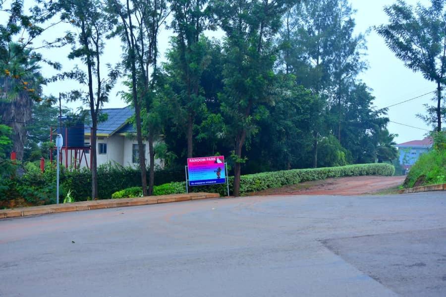 Random Park Hotel Kigali Exterior photo